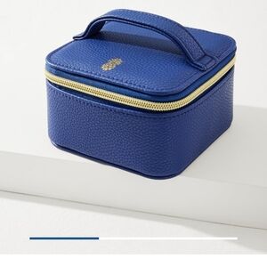 Tommy Bahama Leah Travel Jewelry Case With Pouch